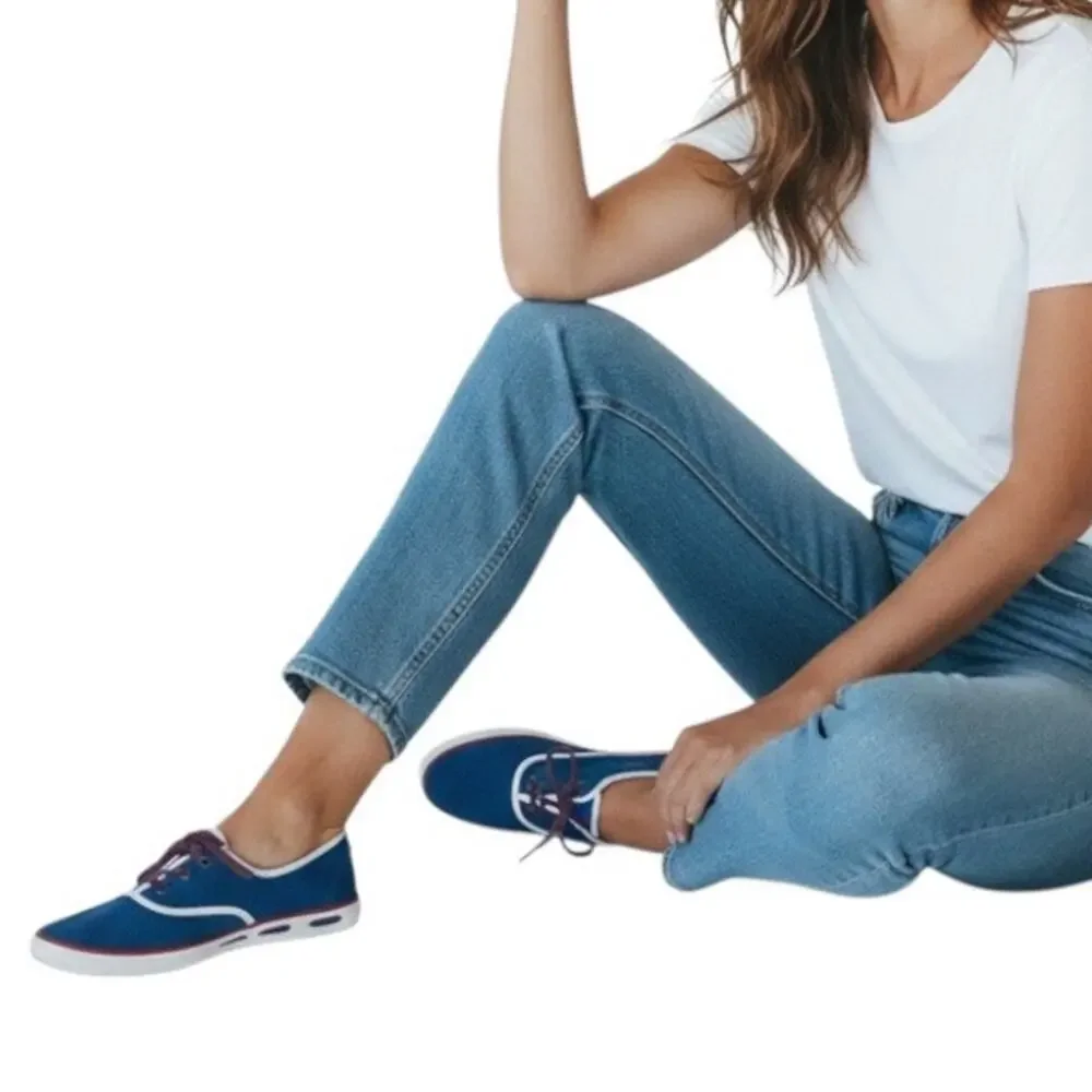 Columbia canvas lace up slip on low top sneakers size 10